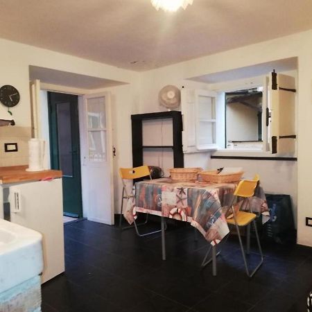 Apartament Bilocale Centro Storico - Via Sant' Erasmo Bonassola Zewnętrze zdjęcie
